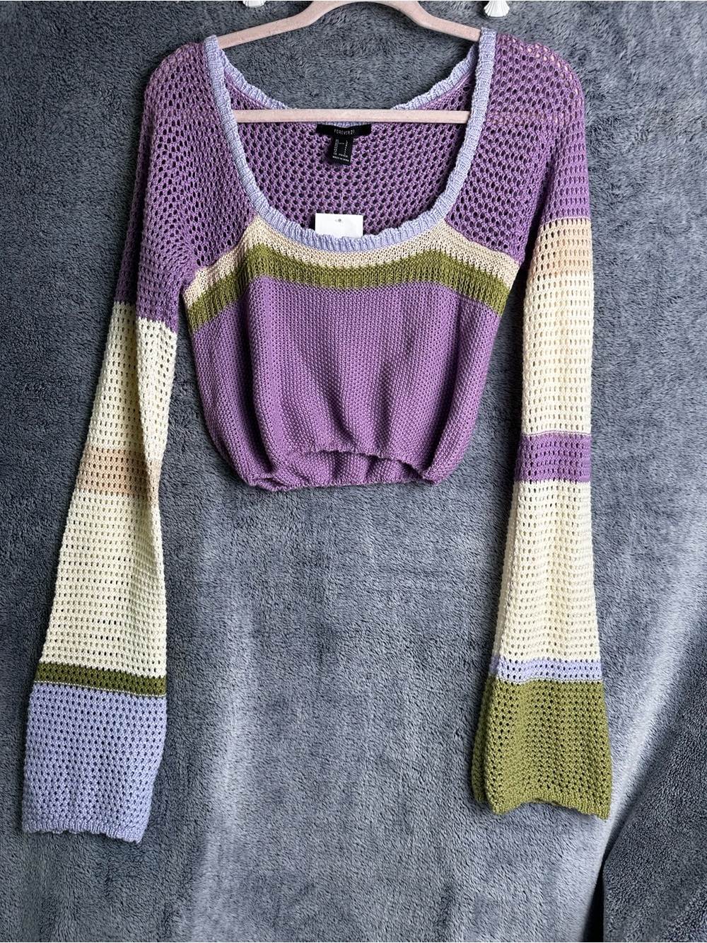 Crochet Knit Scoop Neck Cropped Sweater in Lavender and Cream